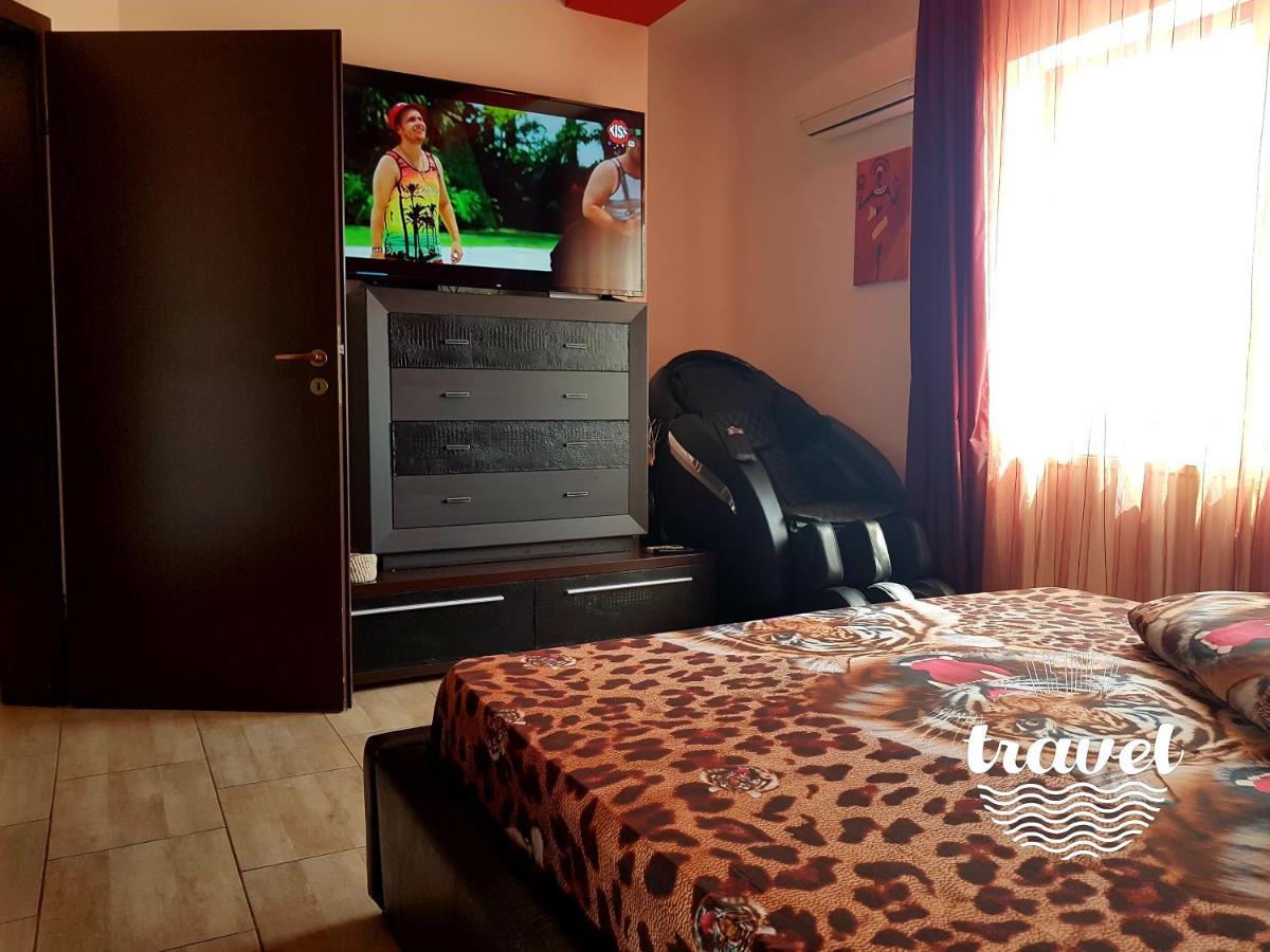 Yvo Lioness & Mamaia Nord Lejlighed Năvodari Eksteriør billede