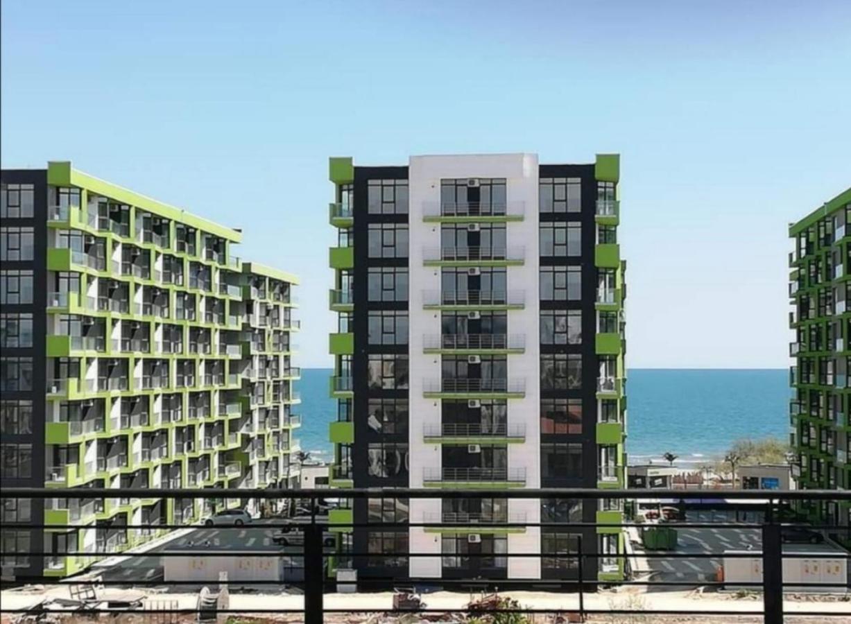 Yvo Lioness & Mamaia Nord Lejlighed Năvodari Eksteriør billede