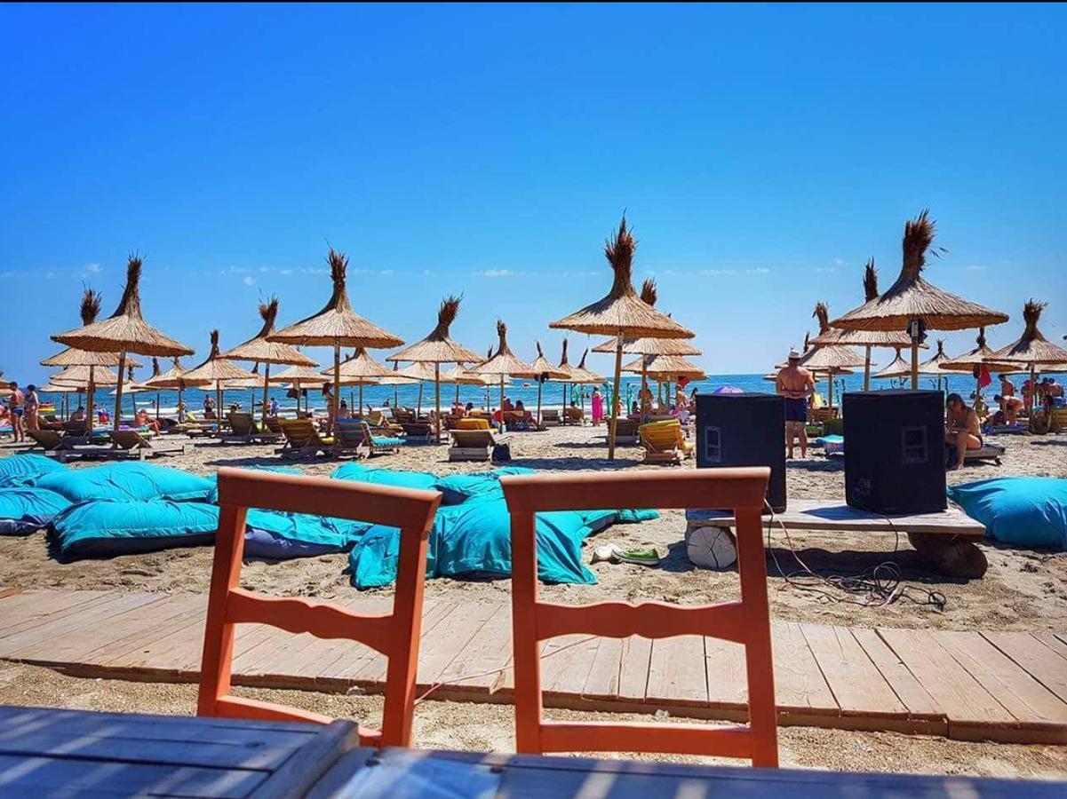 Yvo Lioness & Mamaia Nord Lejlighed Năvodari Eksteriør billede