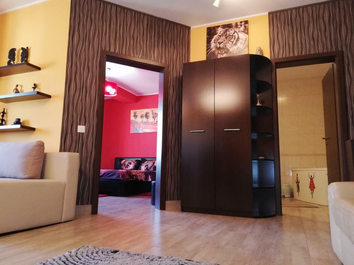 Yvo Lioness & Mamaia Nord Lejlighed Năvodari Eksteriør billede